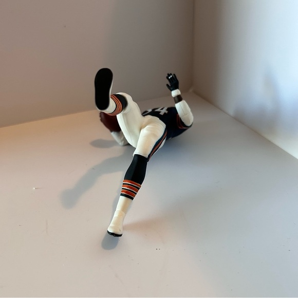 Hallmark Keepsake NFL Walter Payton 2012 Ornament - Picture 6 of 6